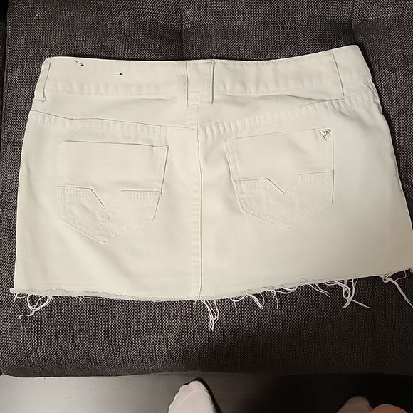 𝅺guess skirt - Picture 2 of 10